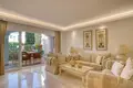 Mieszkanie 2 pokoi 162 m² Marbella, Hiszpania