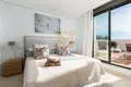 2 bedroom penthouse 100 m² Estepona, Spain