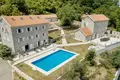 Villa 20 zimmer 800 m² Prcanj, Montenegro