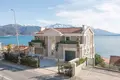 Villa 14 habitaciones 710 m² Bijela, Montenegro