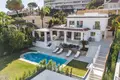 5-Schlafzimmer-Villa 482 m² Marbella, Spanien