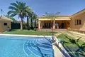 Dom drewniany w stylu górskim 256 m² Alicante, Hiszpania