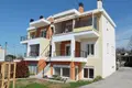 Szeregowiec 7 pokojów 185 m² Epanomi, Grecja