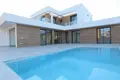 4-Schlafzimmer-Villa 325 m² Calp, Spanien