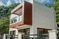Villa de 4 dormitorios 285 m² Budva, Montenegro