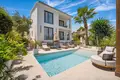 5 bedroom villa 268 m² Marbella, Spain