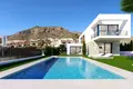 Villa de tres dormitorios 150 m² Finestrat, España