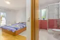 5 bedroom villa 320 m² Porec, Croatia
