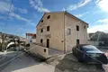 Casa 8 habitaciones 306 m² Okrug Gornji, Croacia