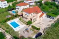 4 bedroom Villa 338 m² Vucevica, Croatia