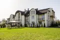 Ferienhaus 1 880 m² Zdanovicki sielski Saviet, Belarus