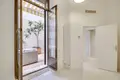 2 bedroom apartment 101 m² Paris, France