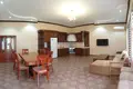 Дом 8 комнат 1 000 м² в Ташкенте, Узбекистан