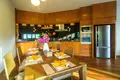 Villa mit 2 Schlafzimmern 234 m² Phuket, Thailand