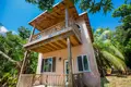 2 bedroom house  Calabash Bight, Honduras