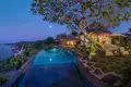 5-Schlafzimmer-Villa 1 407 m² Pecatu, Indonesien