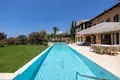 4 bedroom Villa 705 m² koinoteta agiou tychona, Cyprus