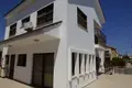 Dom 5 pokojów 230 m² Aradipu, Cypr