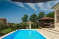 Villa de tres dormitorios 162 m² Porec, Croacia