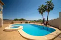 6-Schlafzimmer-Villa 352 m² Calp, Spanien