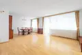 Mieszkanie 3 pokoi 85 m² Warszawa, Polska