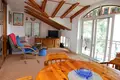 Apartment 6 bedrooms 240 m², All countries