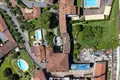 Propriété commerciale 1 566 m² à Polpenazze del Garda, Italie