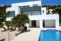 4 bedroom Villa 240 m² Calp, Spain