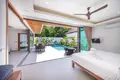 Villa 2 Schlafzimmer 210 m² Phuket, Thailand