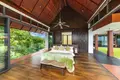 5 bedroom villa 1 200 m² Phuket, Thailand