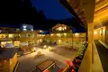 Hotel 2 500 m² Tenno, Italien