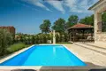 Villa de tres dormitorios 162 m² Porec, Croacia