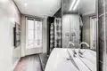 3 bedroom apartment 140 m² Paris, France