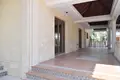 Casa 5 habitaciones 710 m² Oroklini, Chipre