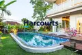 Villa de tres dormitorios 156 m² Ungasan, Indonesia