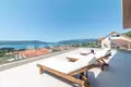 Villa de 4 dormitorios 454 m² Tivat, Montenegro
