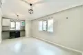 2 bedroom apartment 80 m² Muratpasa, Turkey