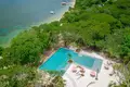 Кондо 2 спальни 155 м² West Bay, Гондурас