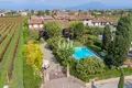 5 bedroom apartment 446 m² Sirmione, Italy