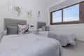 Mieszkanie 2 pokoi 63 m² Torrevieja, Hiszpania