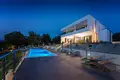 Villa 4 chambres 243 m² Vinez, Croatie