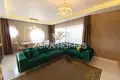 Квартира 4 комнаты 265 м² в Махмутлар центр, Турция