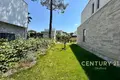 Villa 711 m² Ishem, Albania