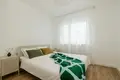 2 room apartment 44 m² in Warsaw, Poland