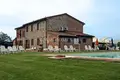 Commercial property 160 m² in Lucca, Italy