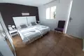 6-Schlafzimmer-Villa 380 m² l Alfas del Pi, Spanien