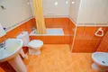 Mieszkanie 2 pokoi 75 m² Torrevieja, Hiszpania