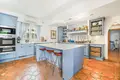 5 bedroom house 676 m² San Pedro Alcantara, Spain
