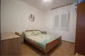 Casa 10 habitaciones 400 m² Dugi Rat, Croacia