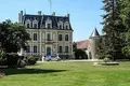Замок 10 спален 680 м² Tours, Франция